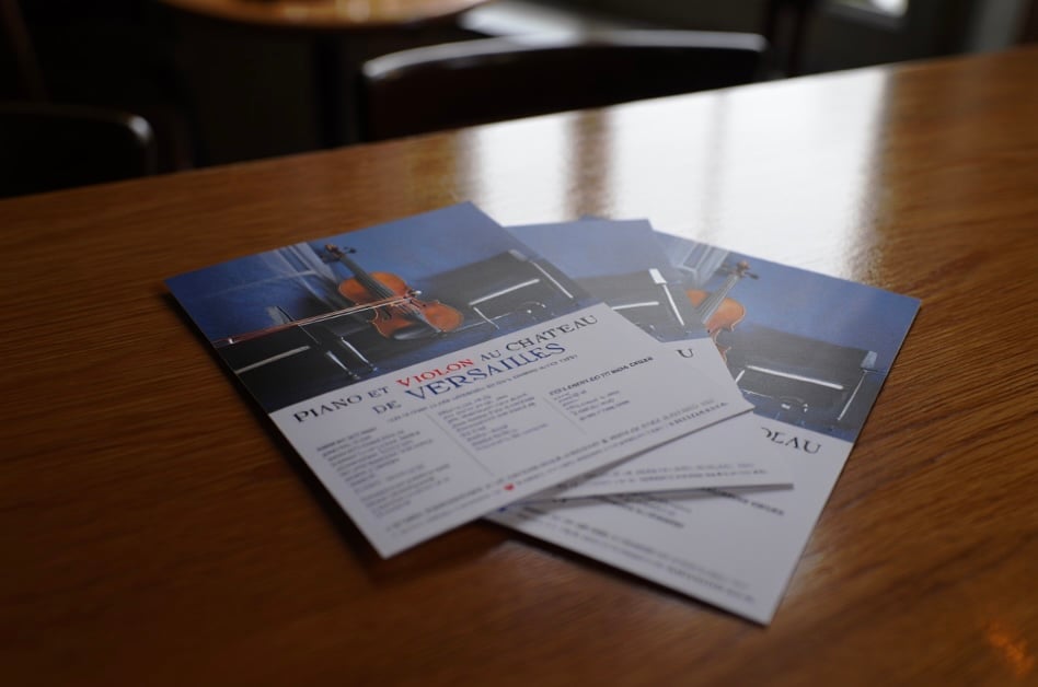 Photo de flyers au format A4 pour un évènement musical