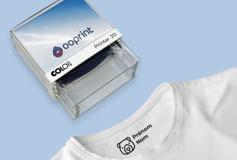 Photo d'un tee-shirt avec un marquage prénom et nom